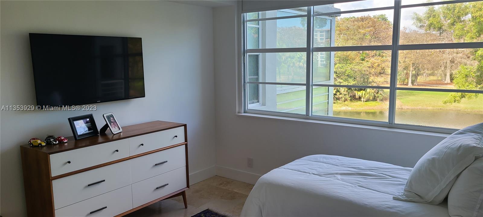 NO 104 PALM-AIRE COUNTRY - Residential