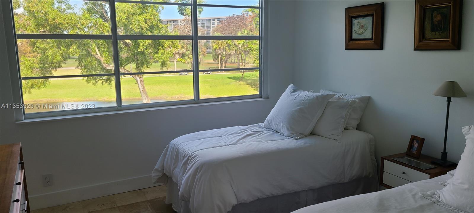 NO 104 PALM-AIRE COUNTRY - Residential