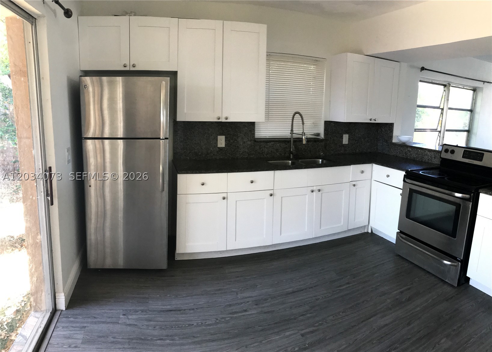 Seligman Twin Sites 83-34 - Residential Lease