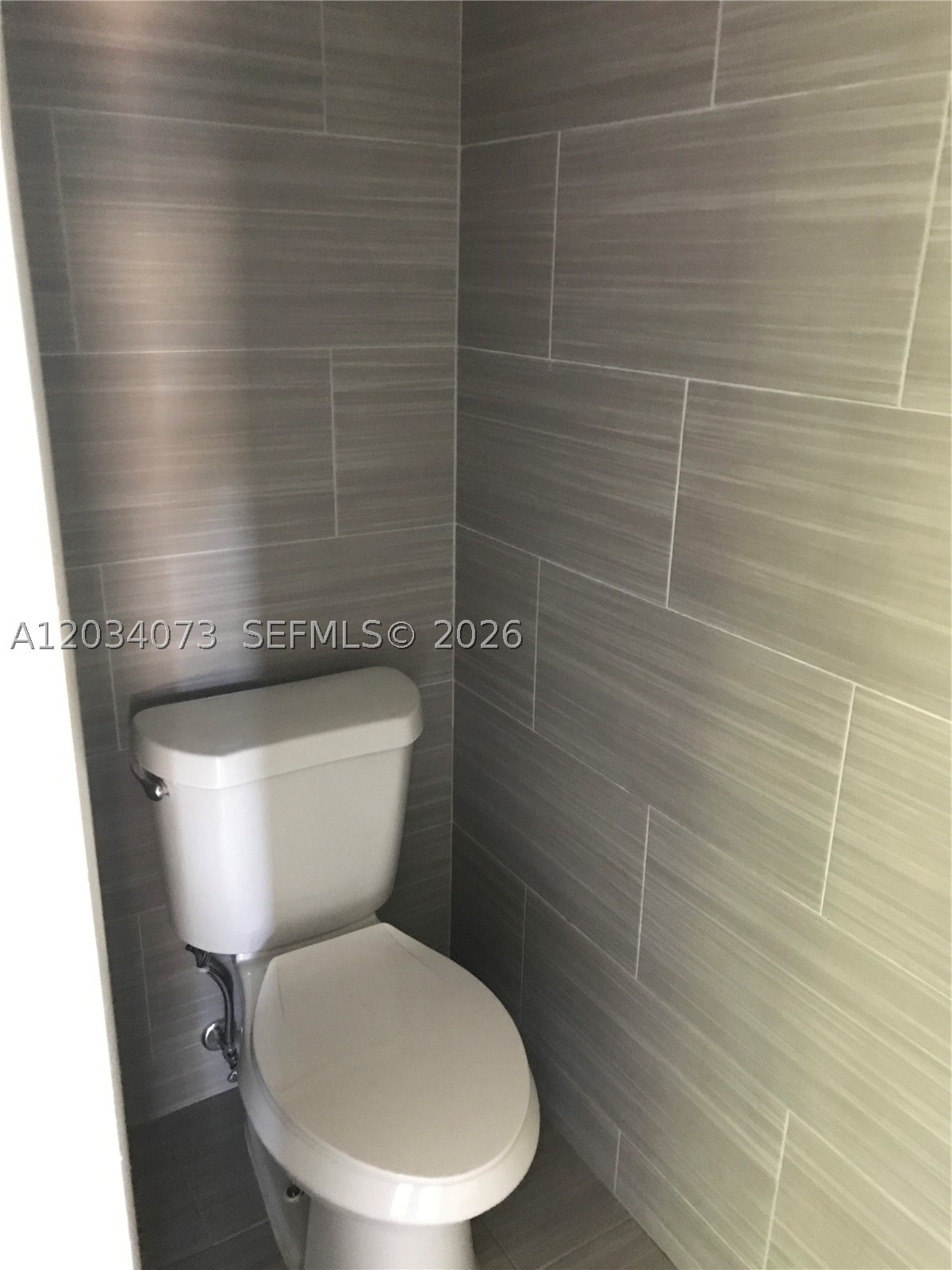 Seligman Twin Sites 83-34 - Residential Lease