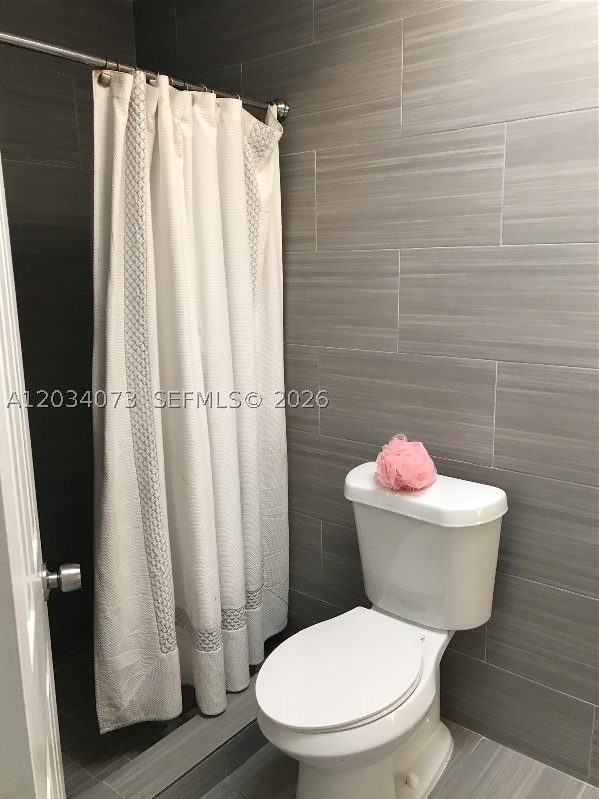 Seligman Twin Sites 83-34 - Residential Lease