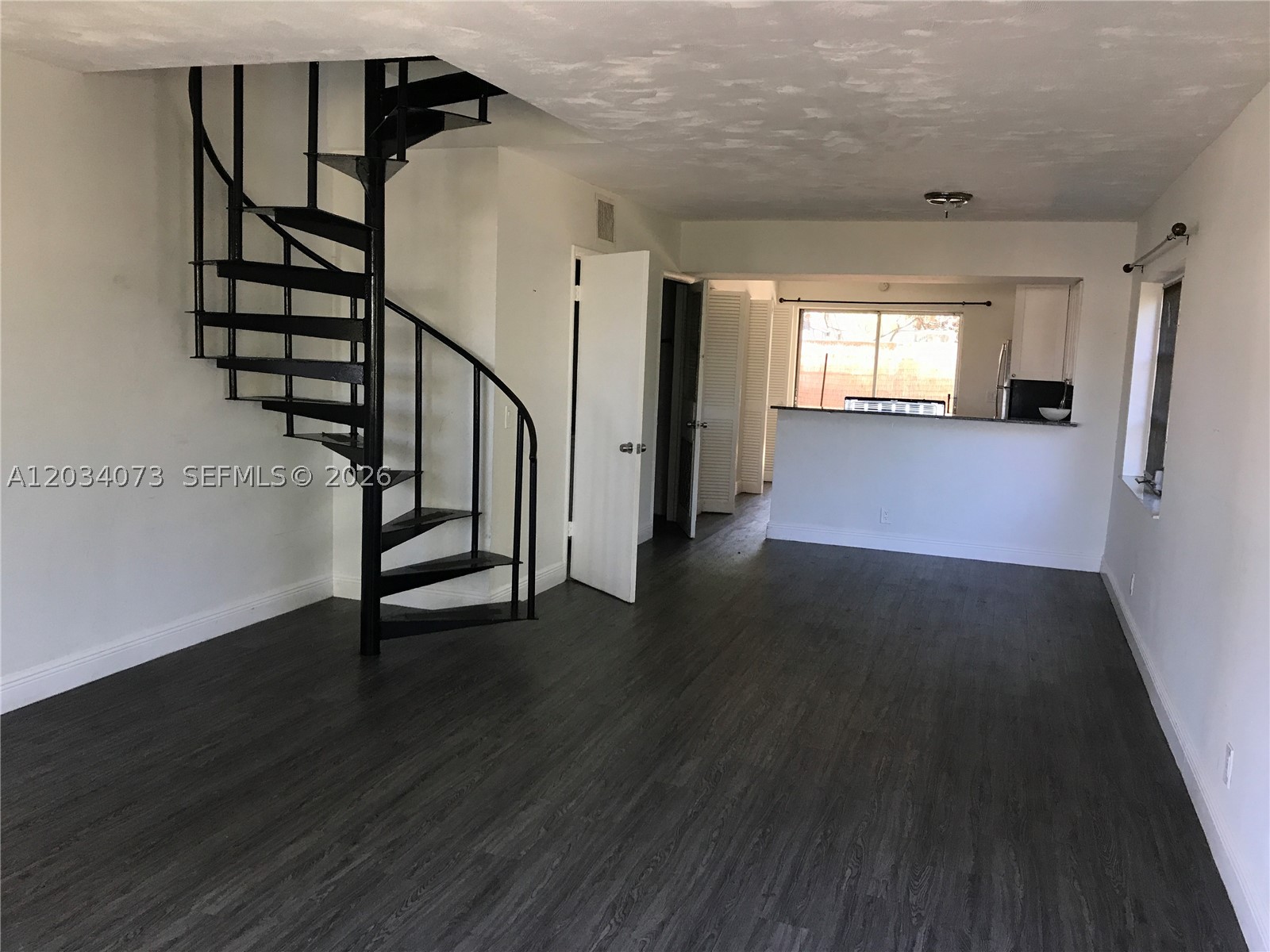 Seligman Twin Sites 83-34 - Residential Lease