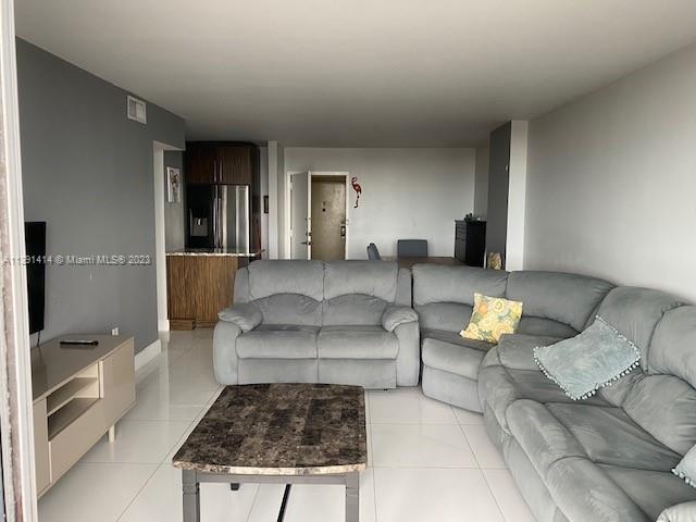 DORSET HOUSE CONDO - Residential Lease