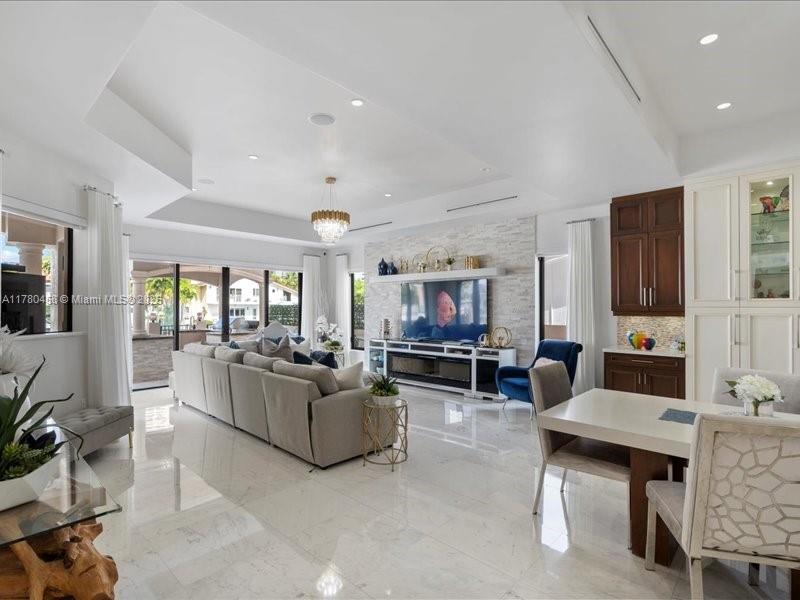 EASTERN SHORES 1ST ADDN - Residential