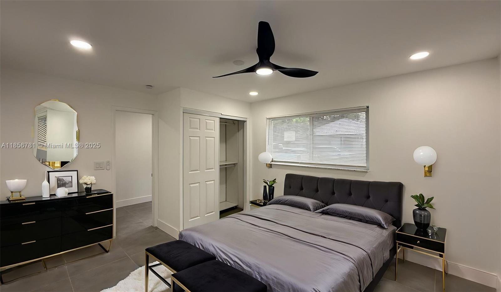 HOLLYWOOD LITTLE RANCHES - Residential Lease