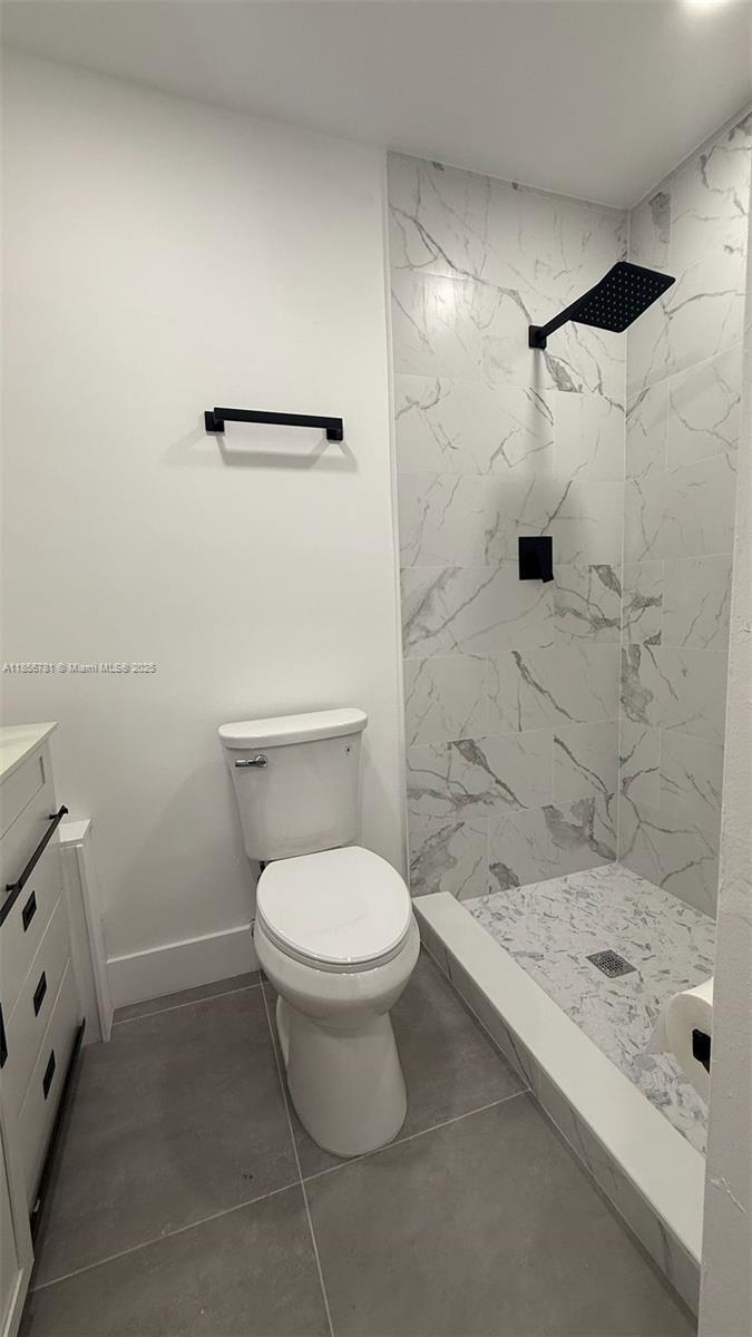 HOLLYWOOD LITTLE RANCHES - Residential Lease