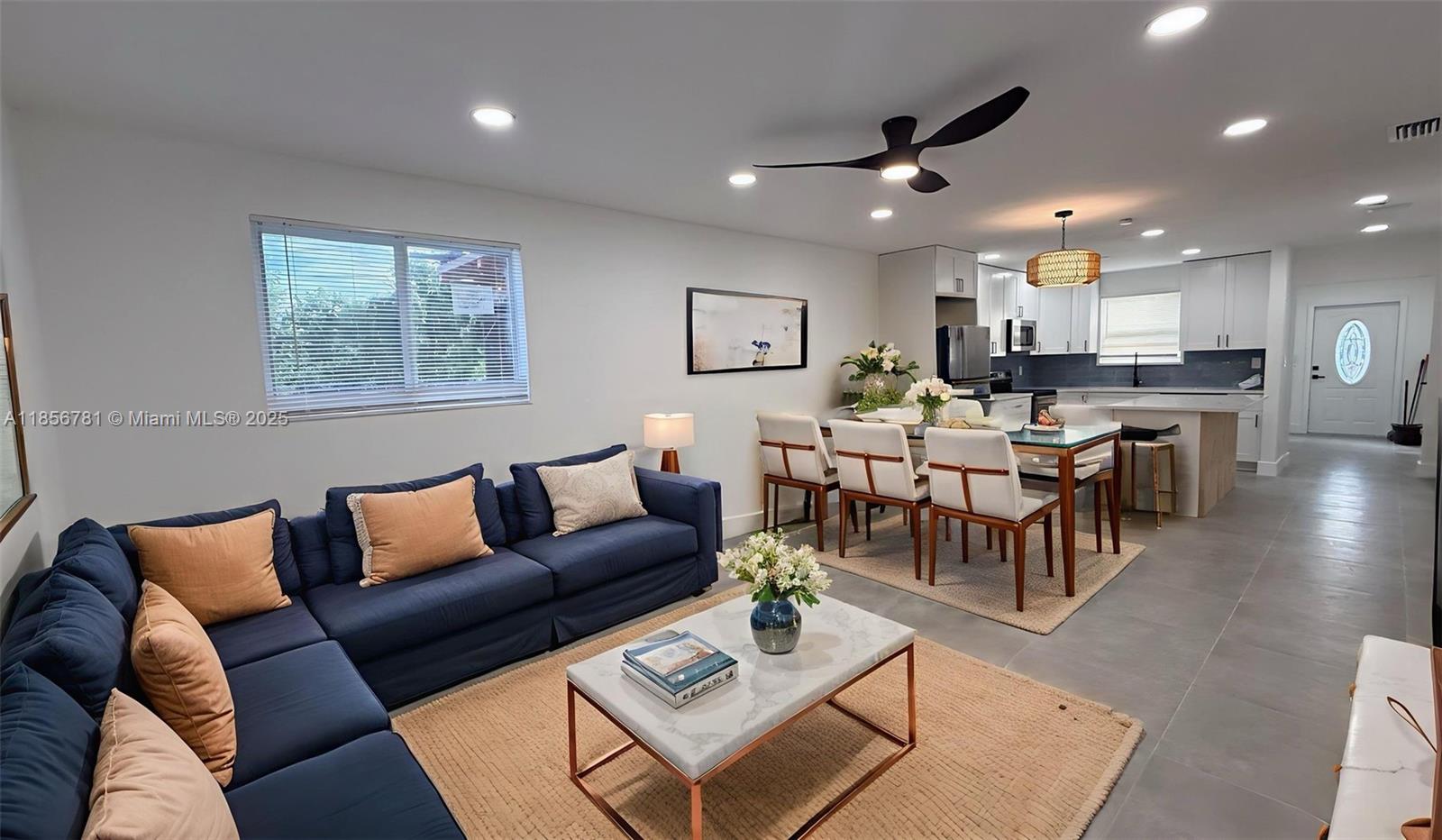 HOLLYWOOD LITTLE RANCHES - Residential Lease