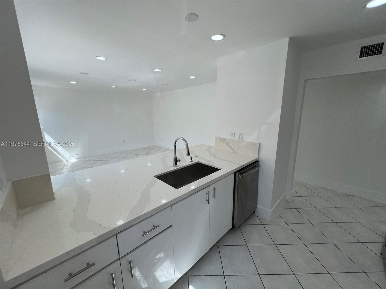 THE HABANA CONDO - Residential