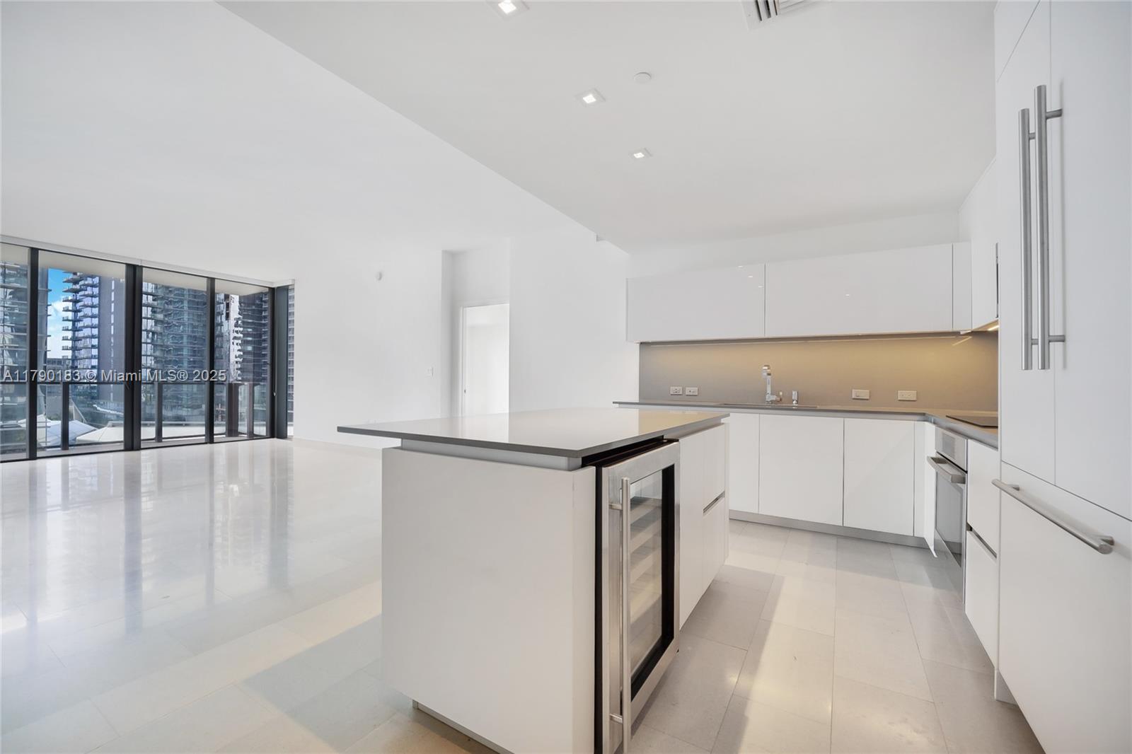 RISE CONDO - Residential Lease