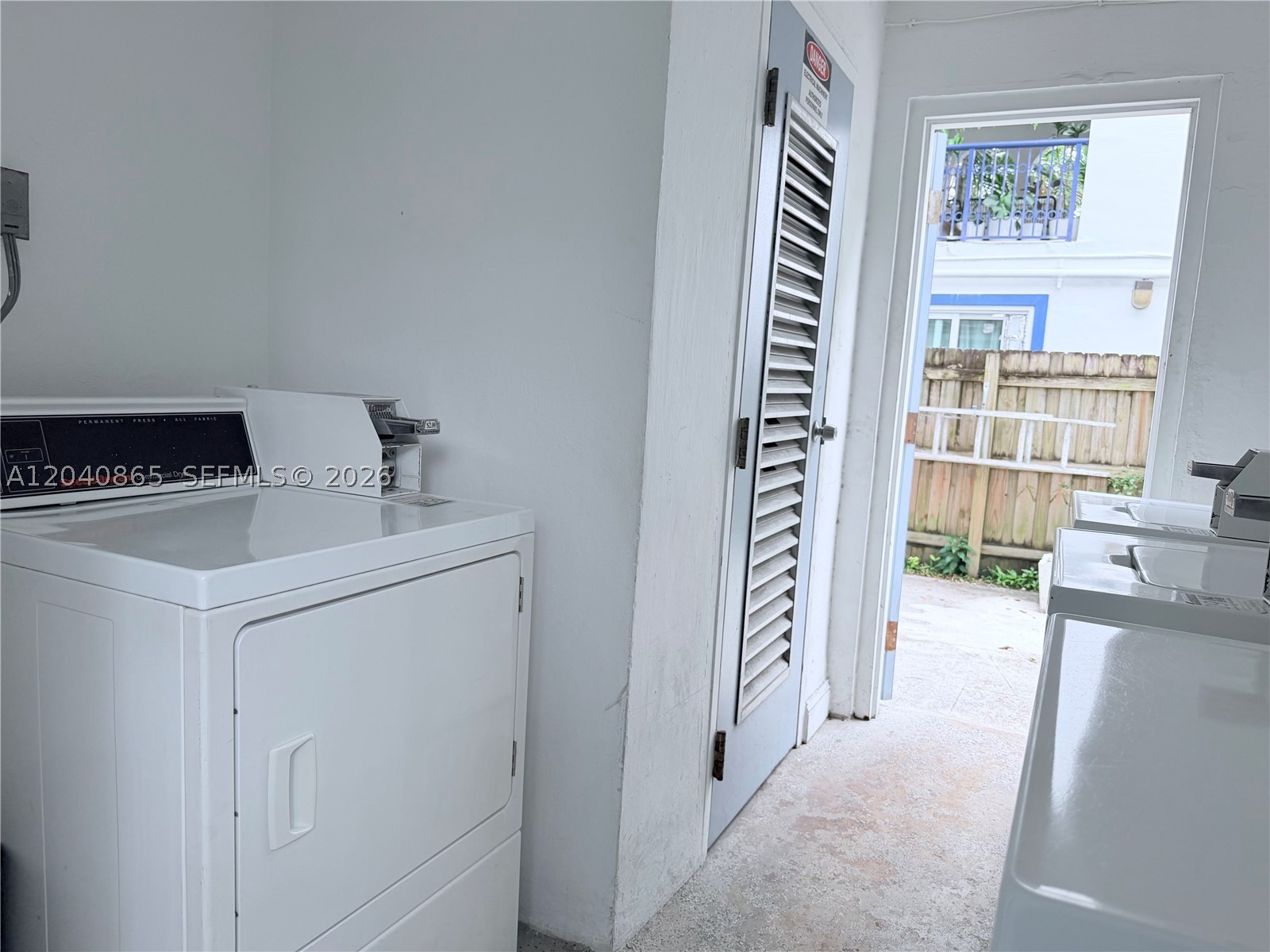 GOLDEN KEY CONDO - Residential