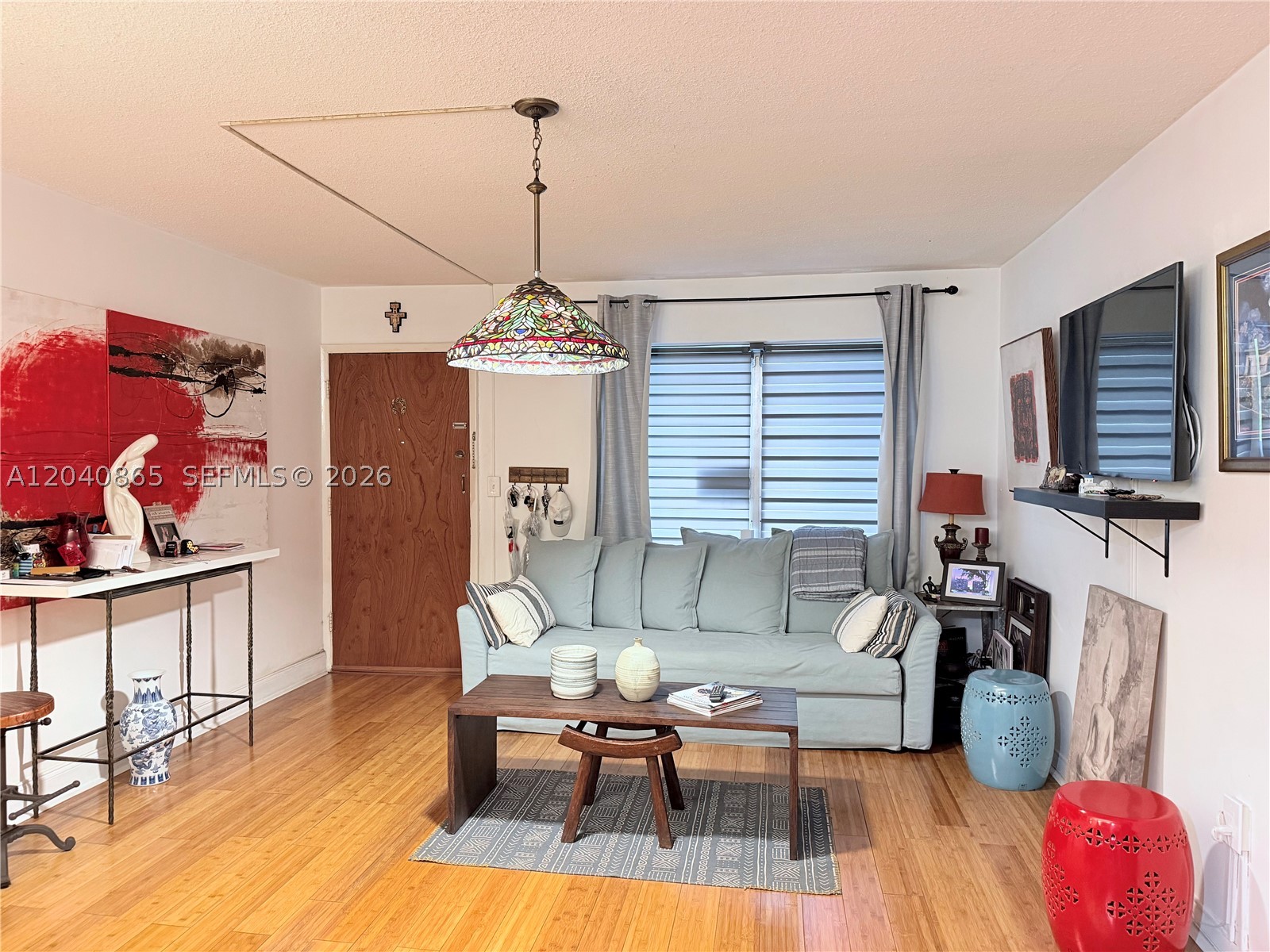 GOLDEN KEY CONDO - Residential