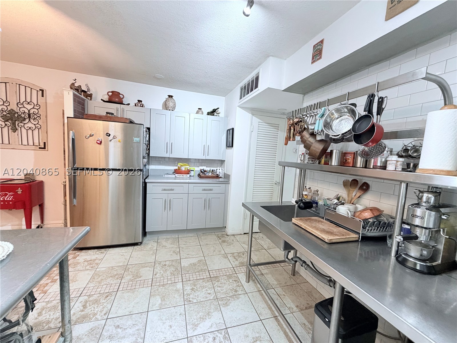 GOLDEN KEY CONDO - Residential