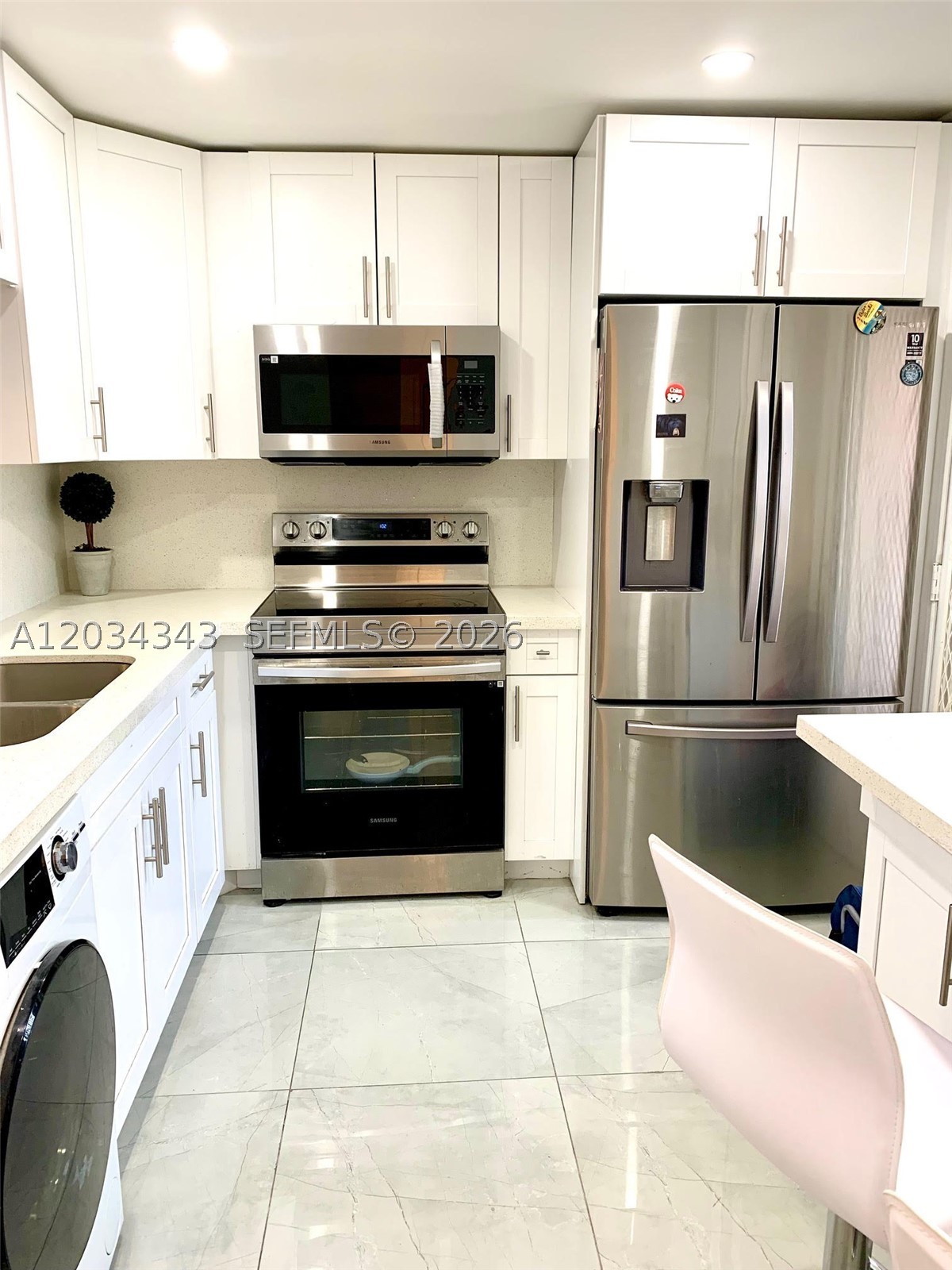 MEADOWBROOK CONDO APTS BL - Residential Lease