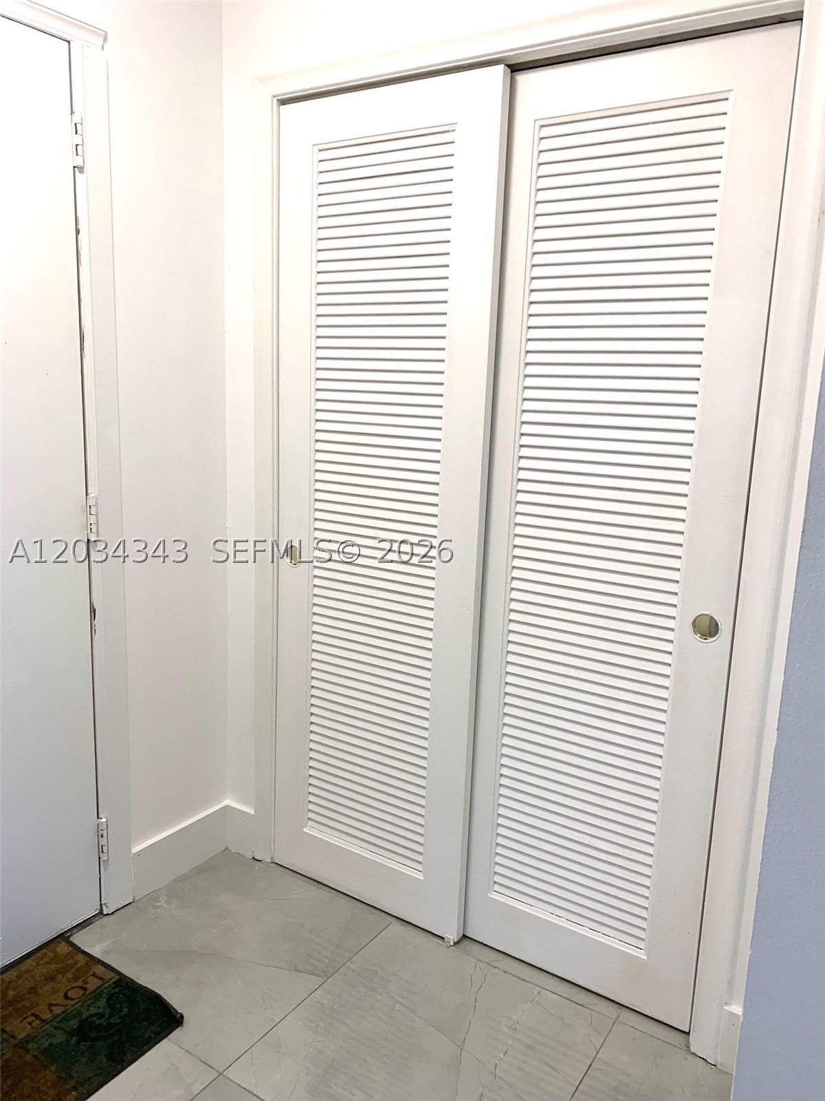 MEADOWBROOK CONDO APTS BL - Residential Lease
