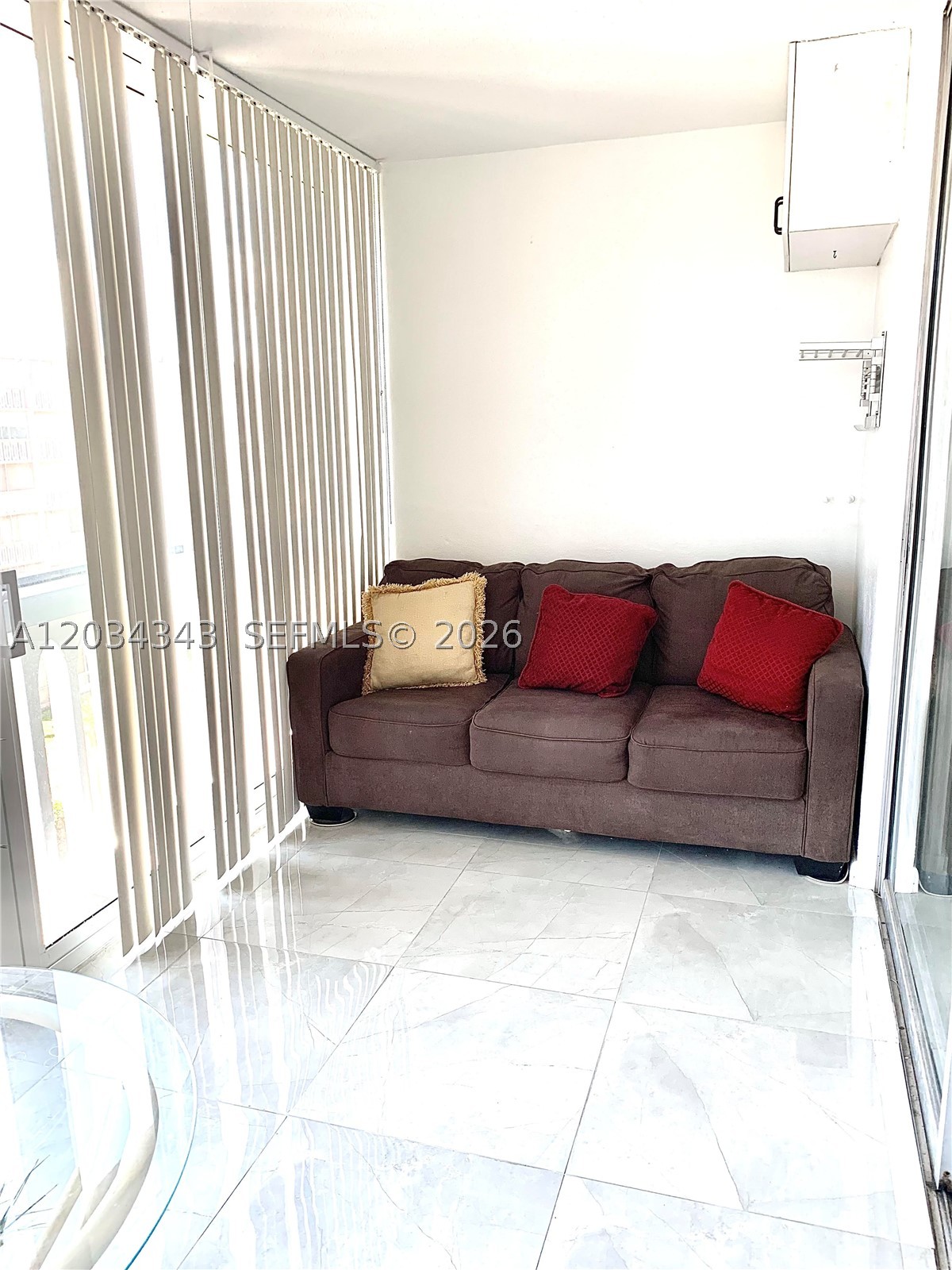 MEADOWBROOK CONDO APTS BL - Residential Lease
