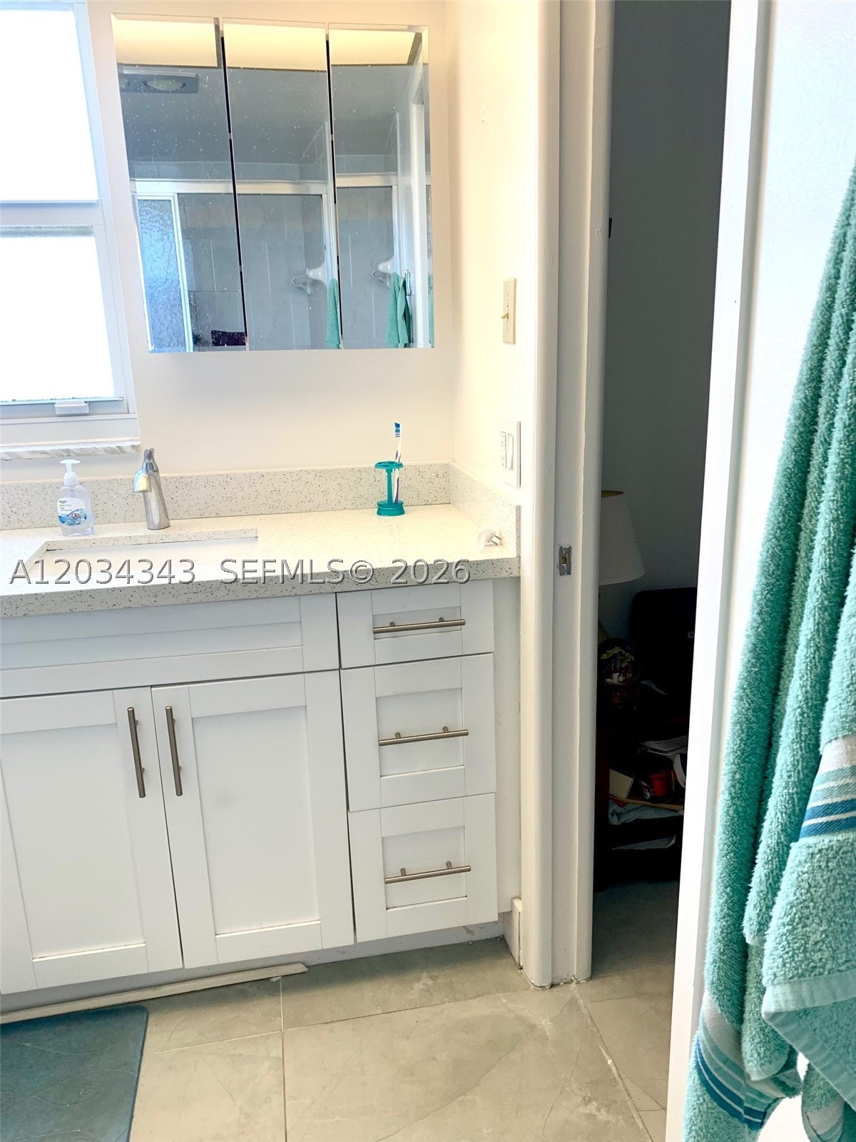 MEADOWBROOK CONDO APTS BL - Residential Lease