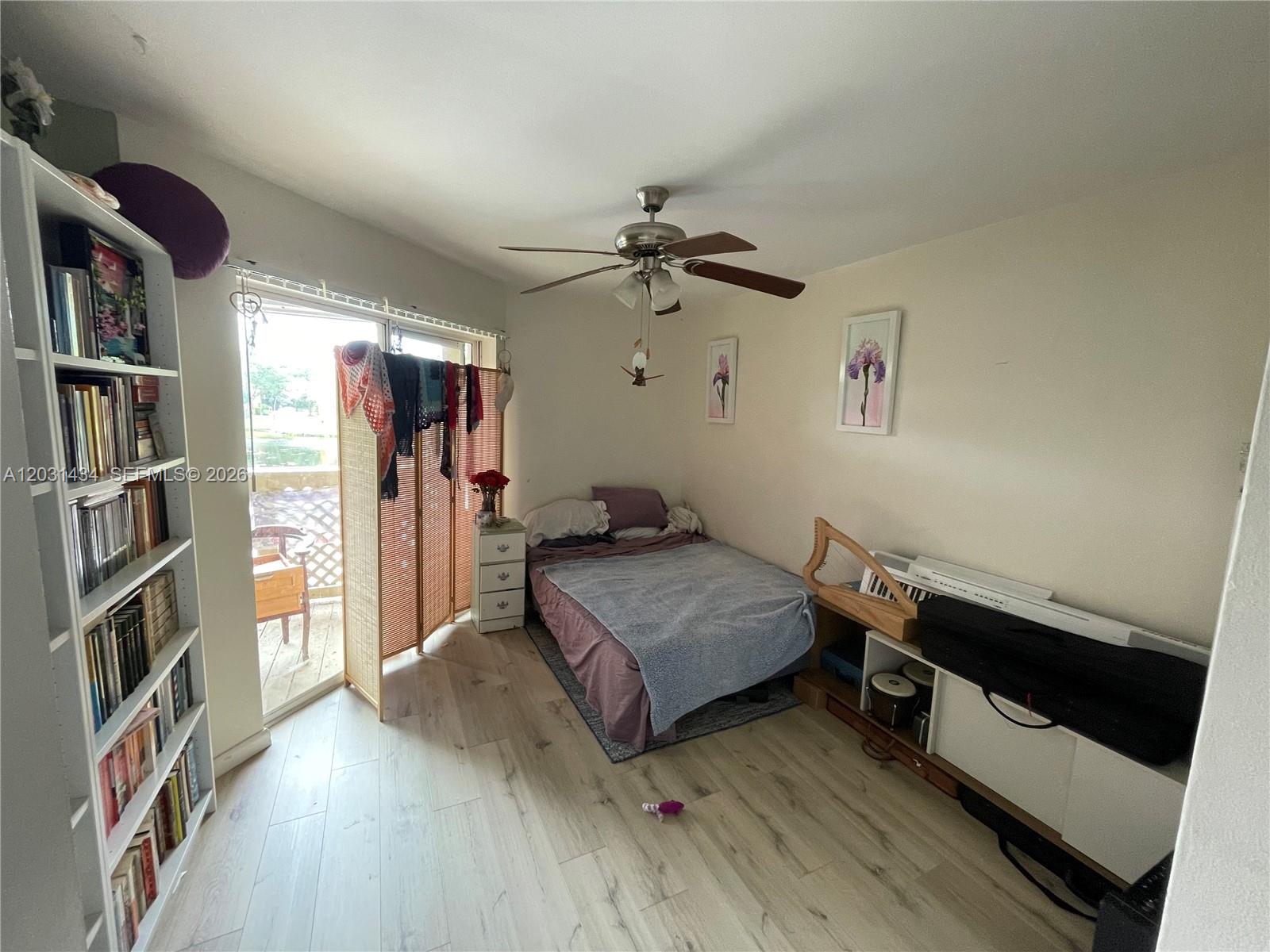 PALM LAKE CONDO - Residential