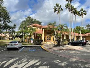 PALM LAKE CONDO - Residential