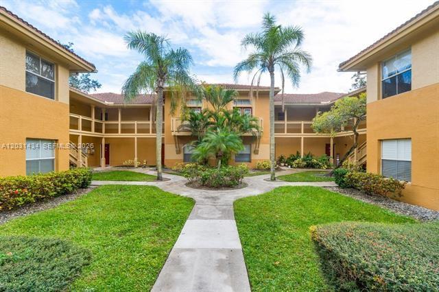 PALM LAKE CONDO - Residential