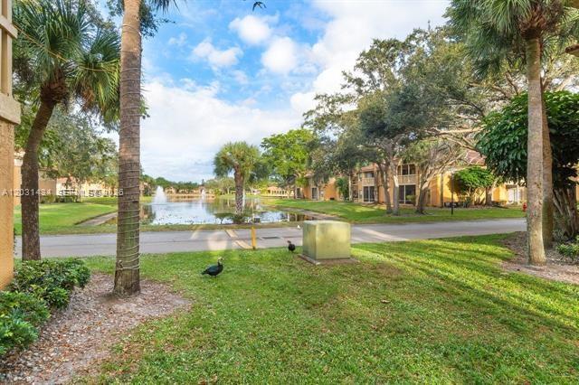 PALM LAKE CONDO - Residential