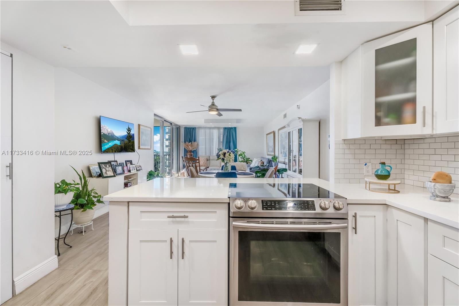 Coronado Condo Tower III - Residential