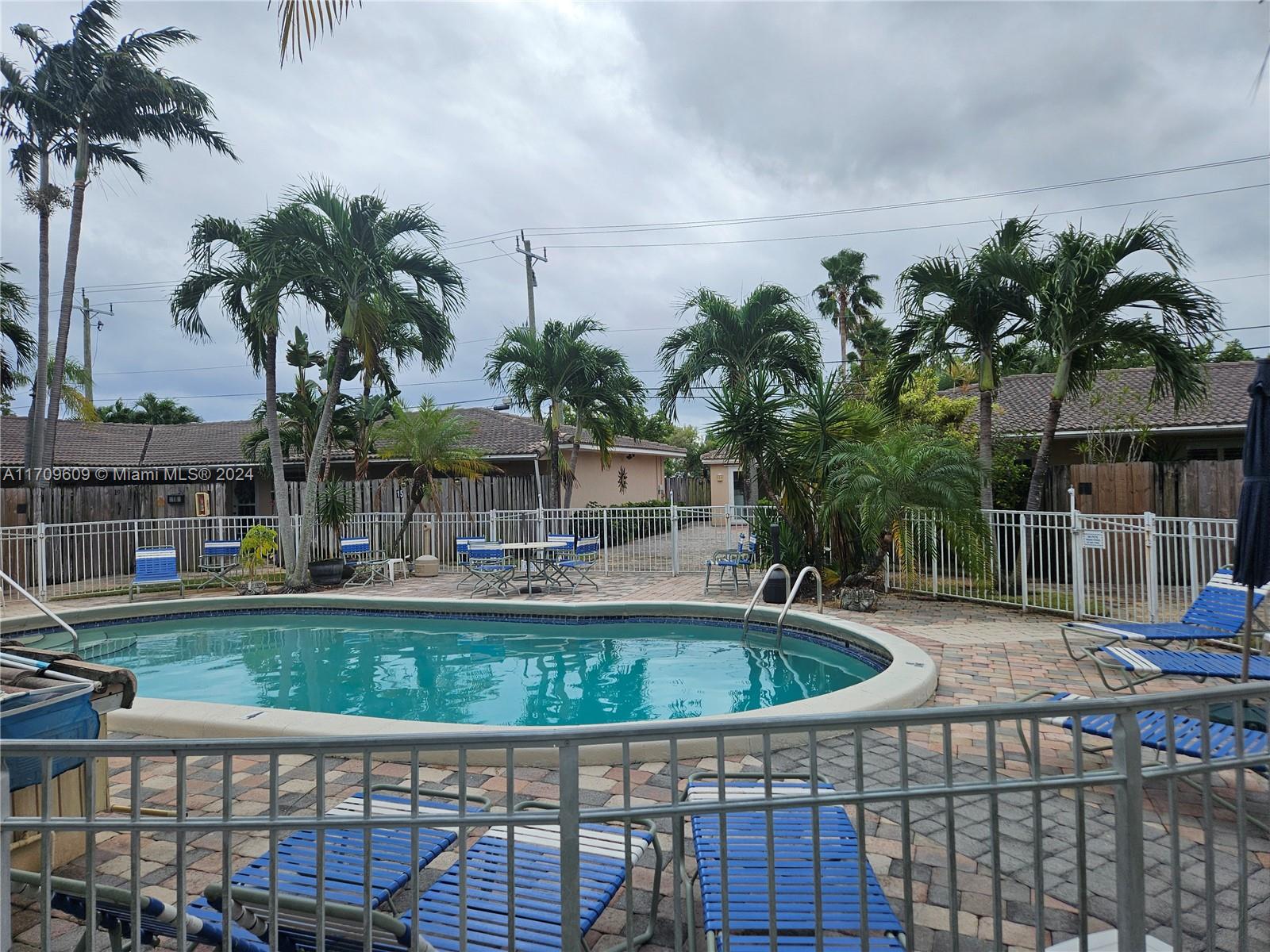 VILLA SUN RAY CONDO - Residential