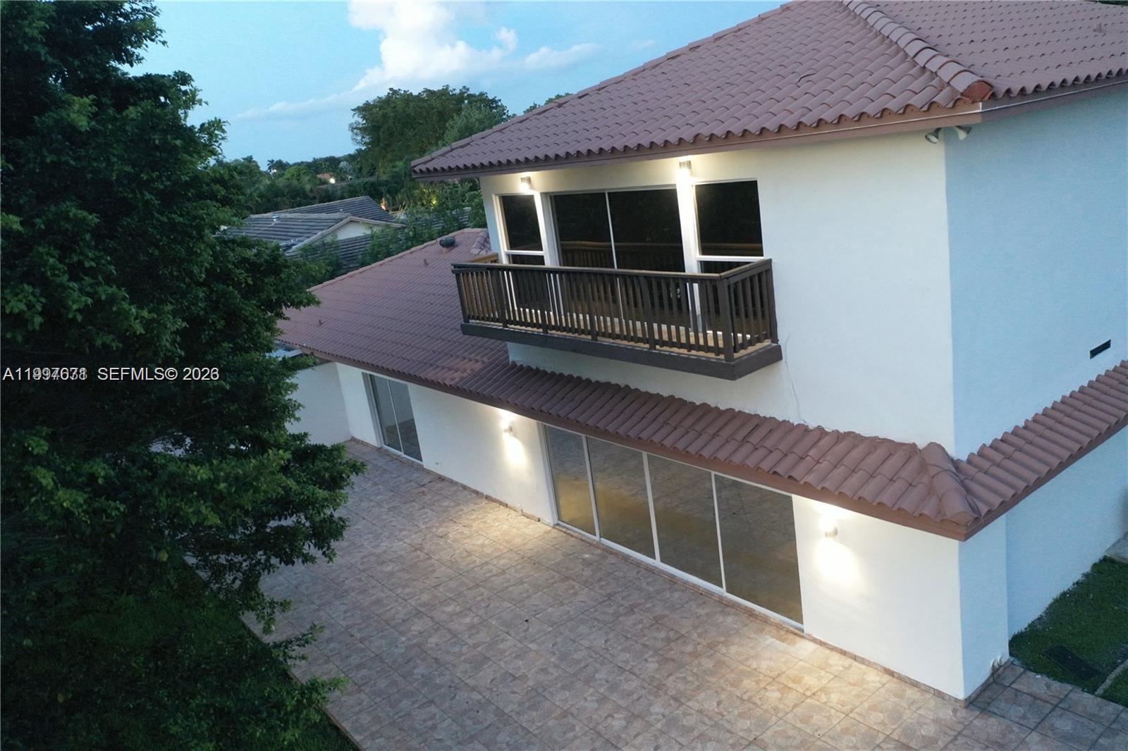 COUNTRY CLUB OF MIAMI EST - Residential