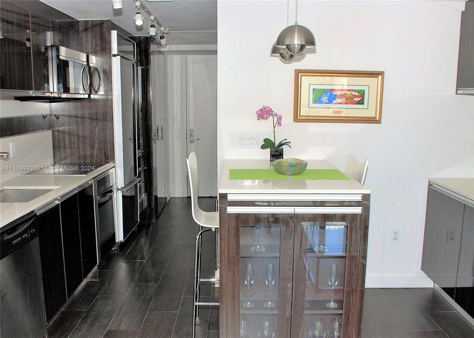 50 Biscayne - Residential Lease
