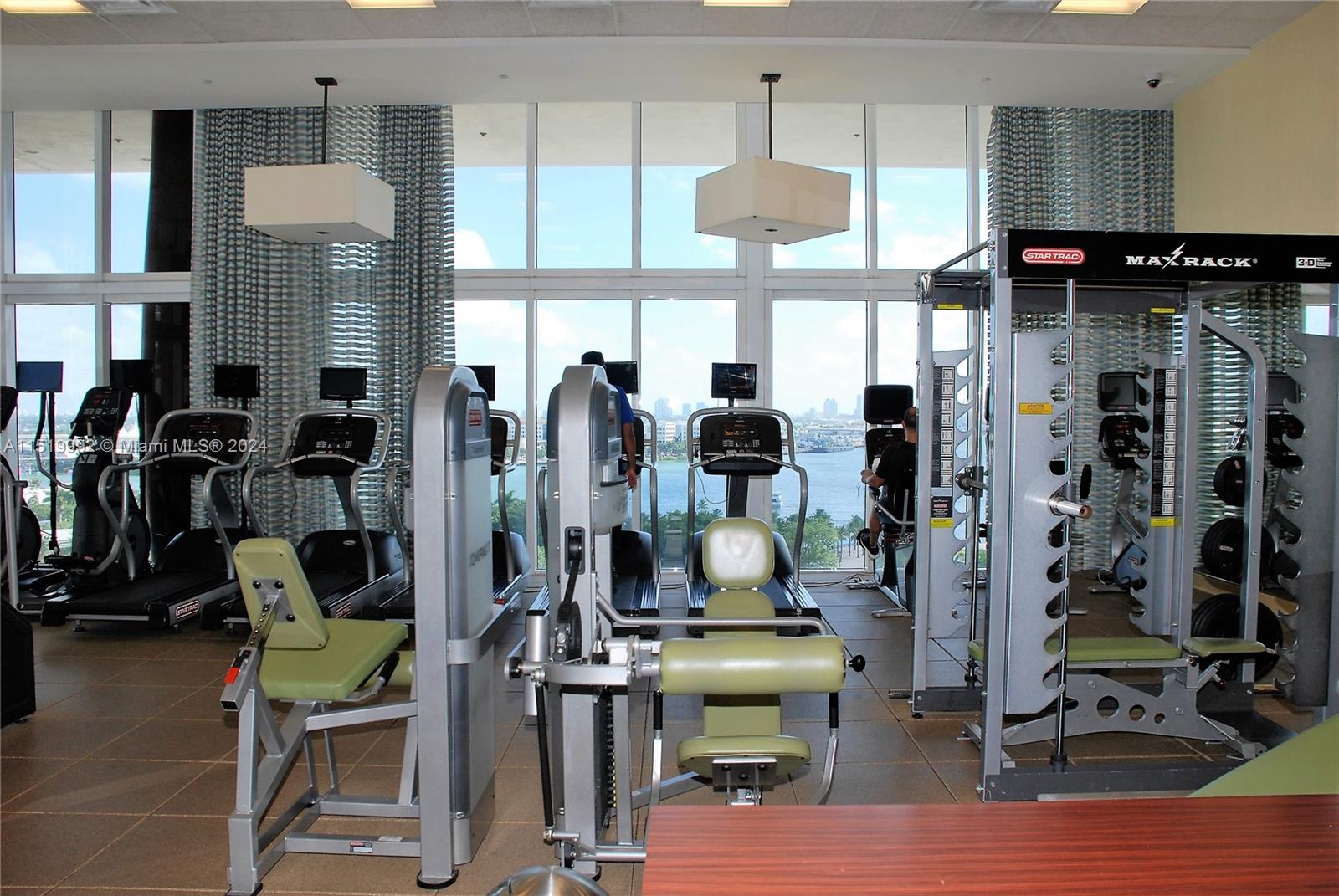 50 Biscayne - Residential Lease