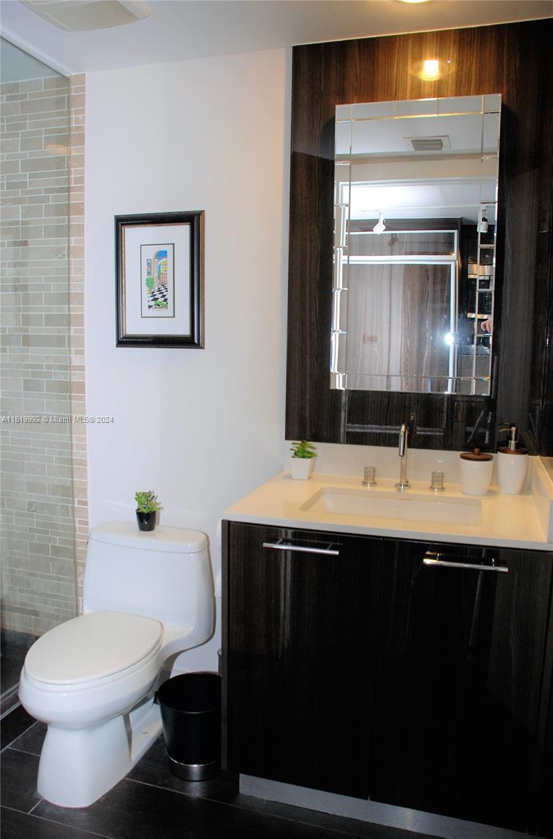 50 Biscayne - Residential Lease