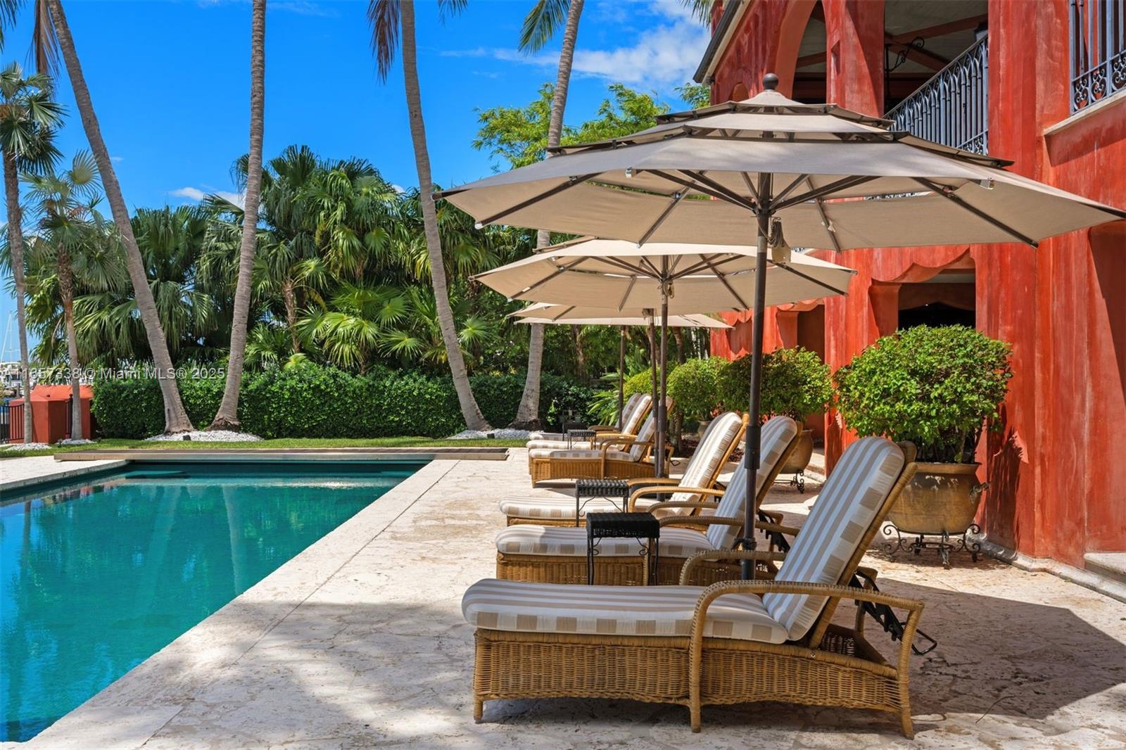 TROPICAL ISLE HOMES SUB 4 - Residential