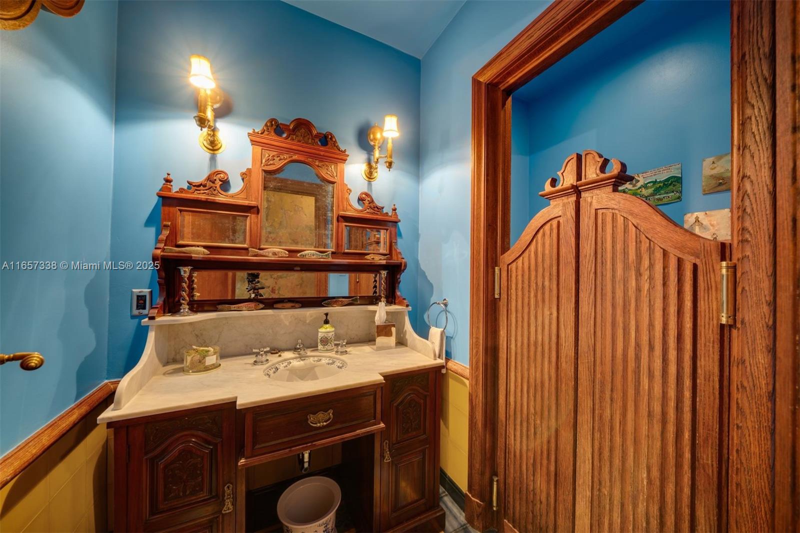 TROPICAL ISLE HOMES SUB 4 - Residential