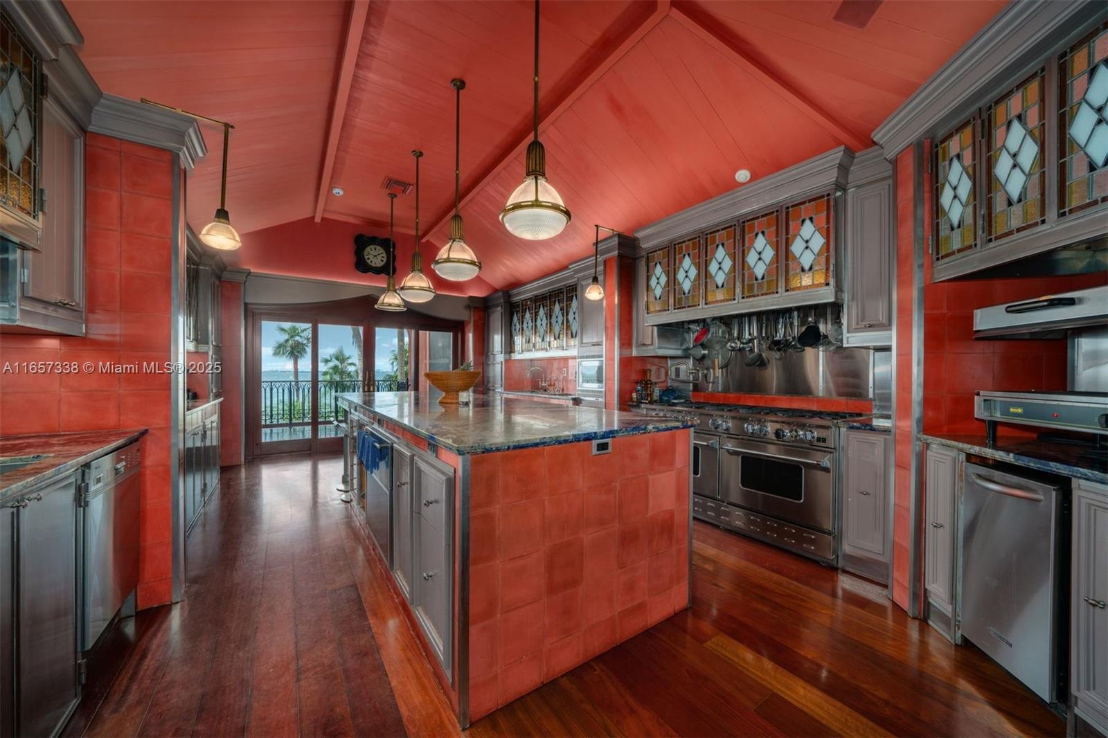 TROPICAL ISLE HOMES SUB 4 - Residential