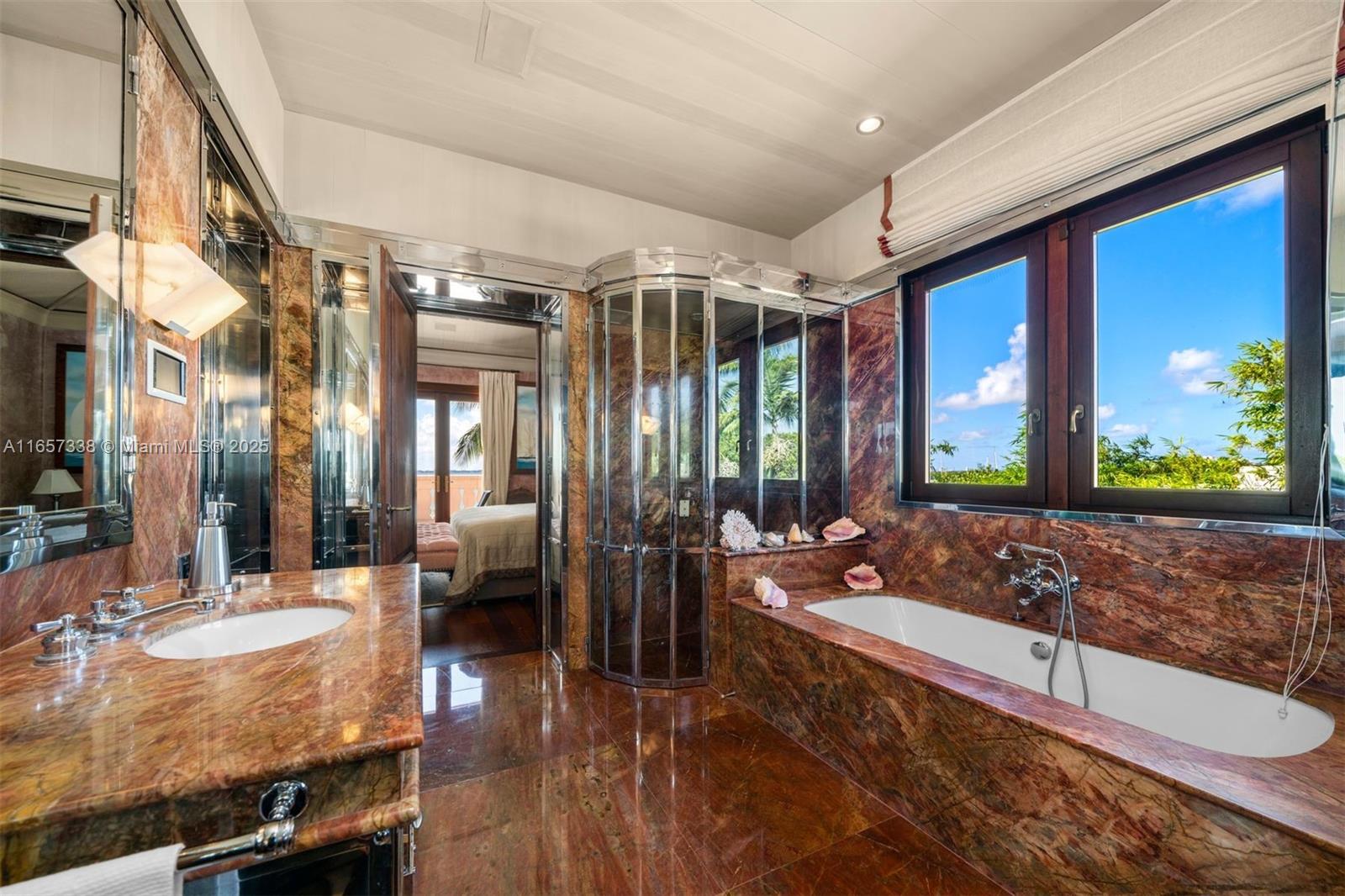 TROPICAL ISLE HOMES SUB 4 - Residential