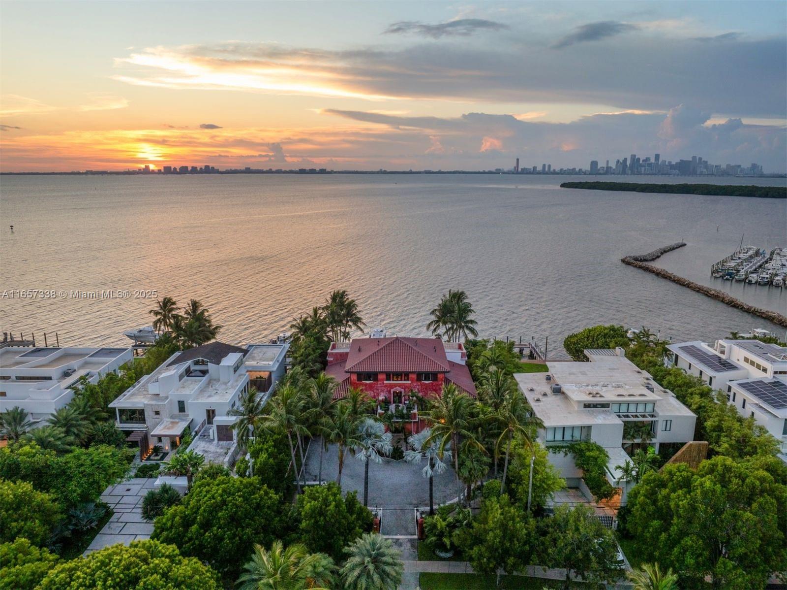TROPICAL ISLE HOMES SUB 4 - Residential