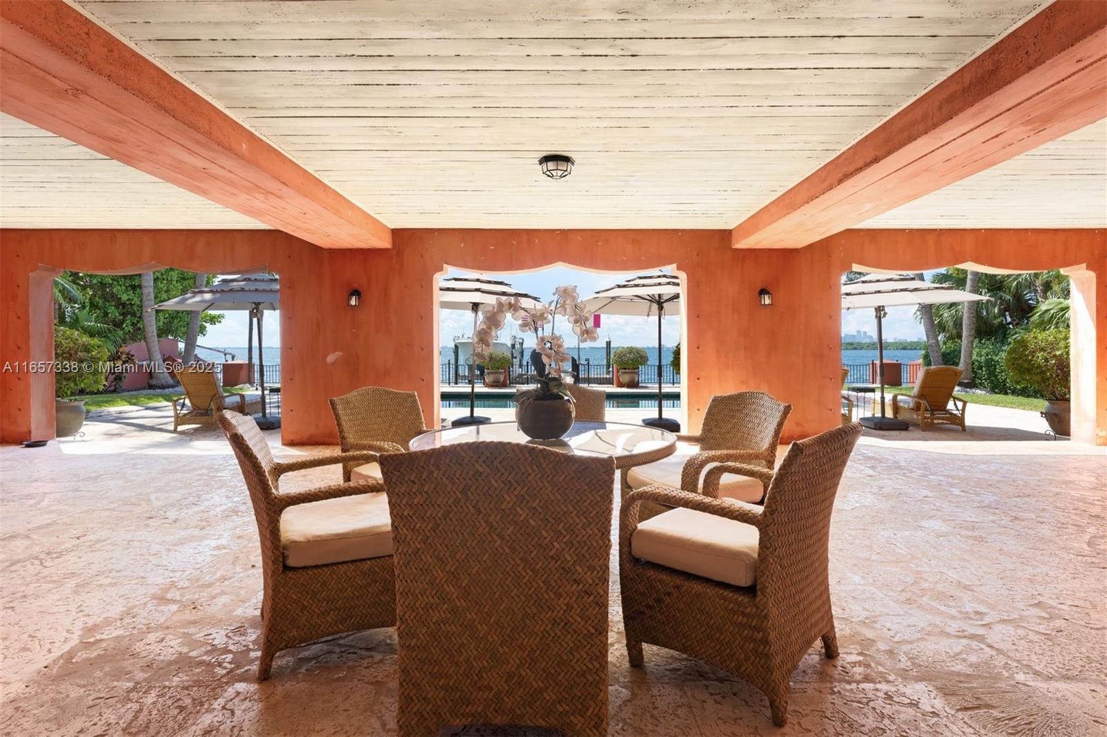 TROPICAL ISLE HOMES SUB 4 - Residential