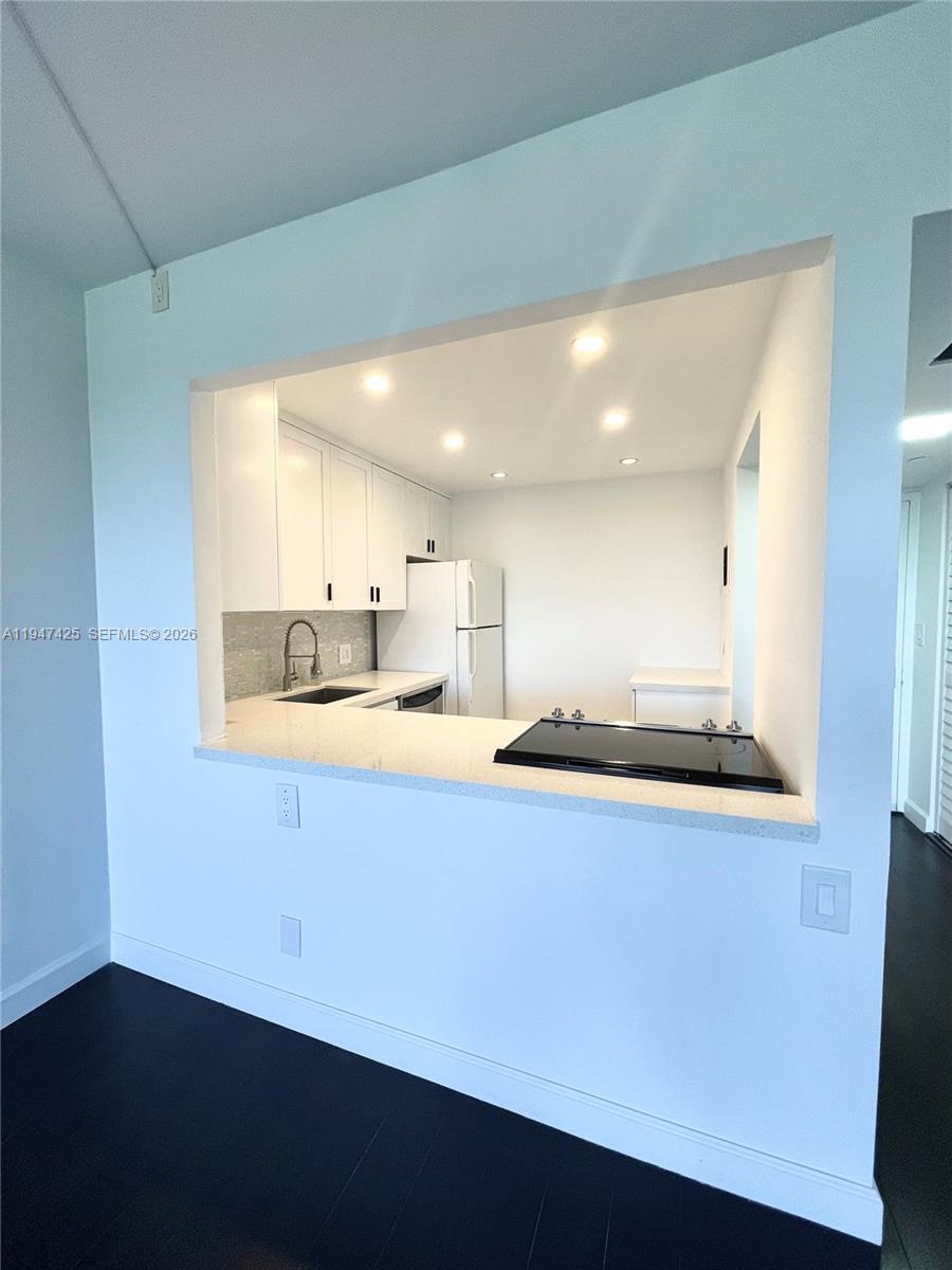 CORONADO CONDO- TOWER I - Residential