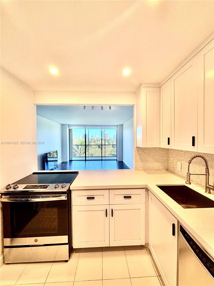 CORONADO CONDO- TOWER I - Residential