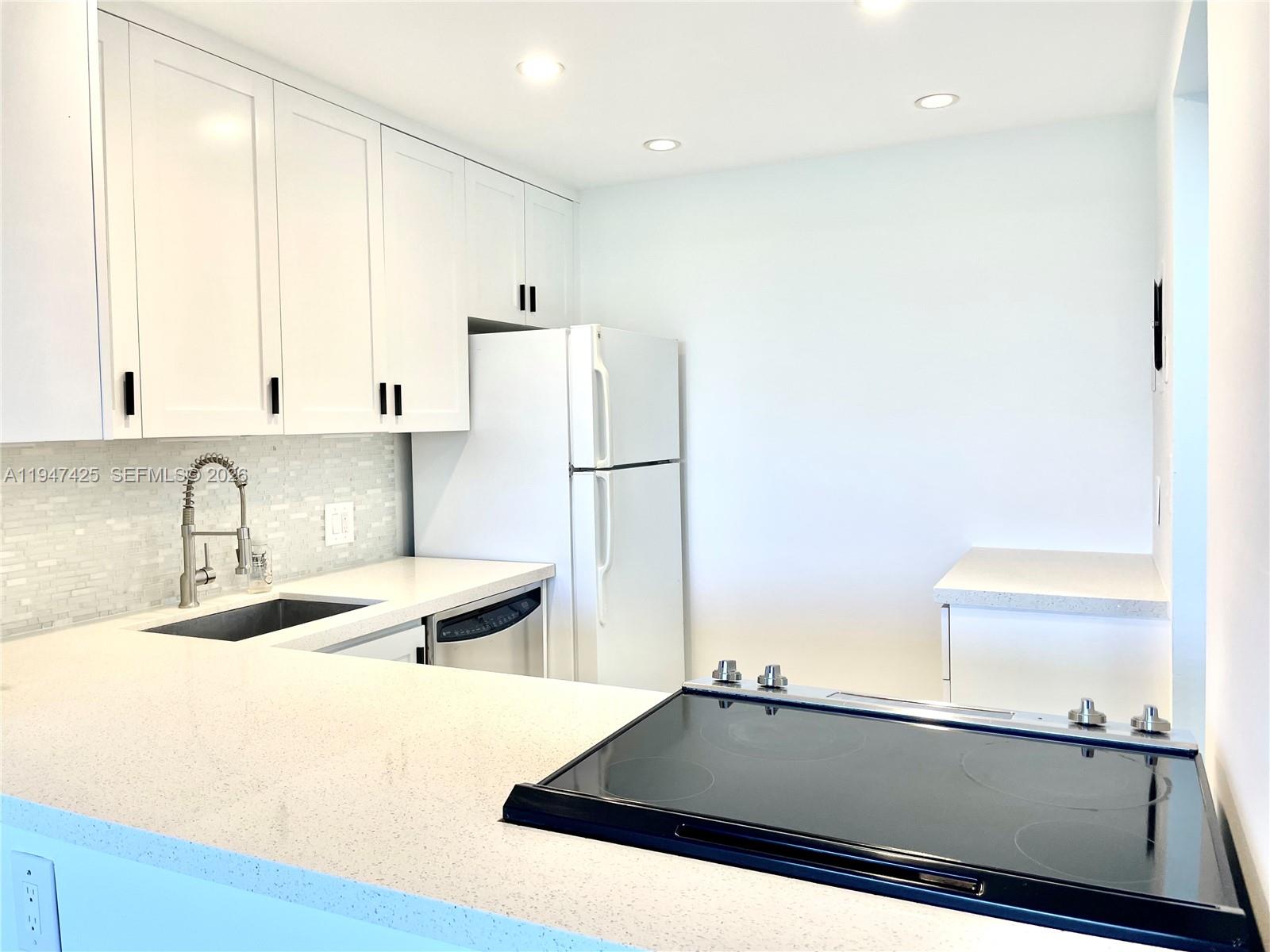 CORONADO CONDO- TOWER I - Residential