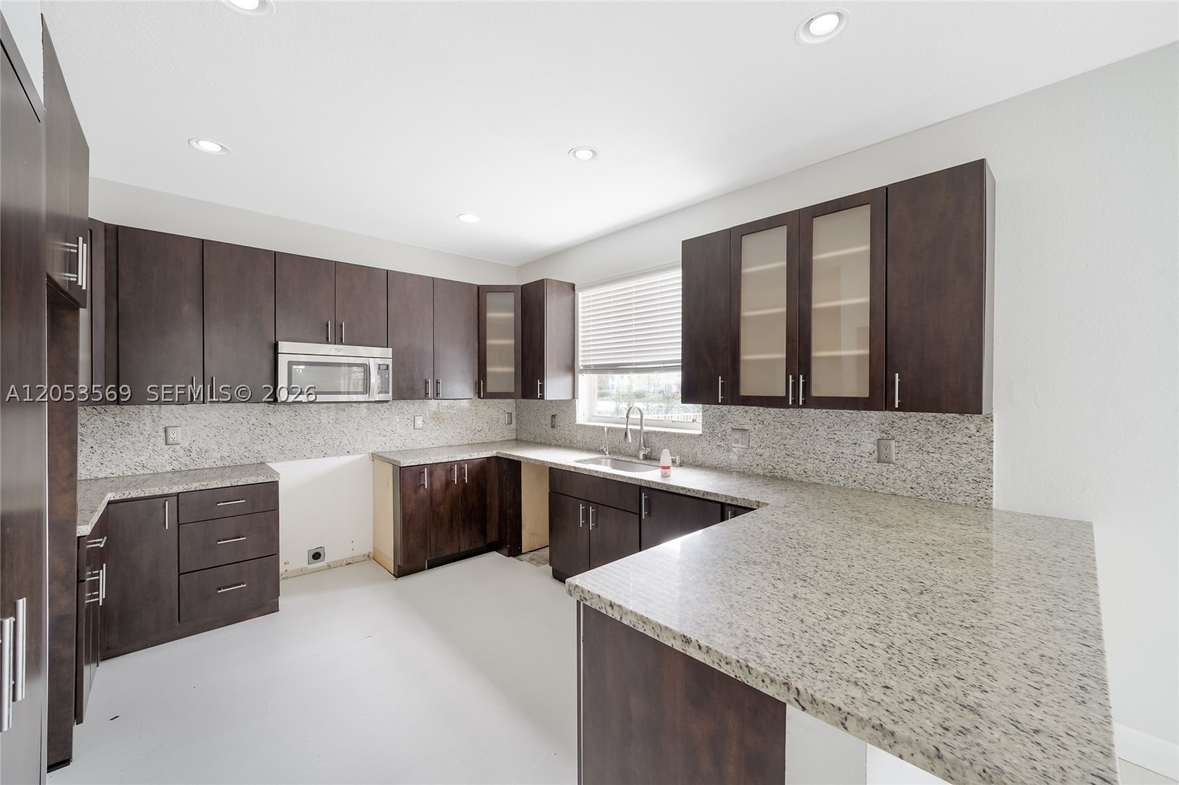PEMBROKE ISLES IV - Residential