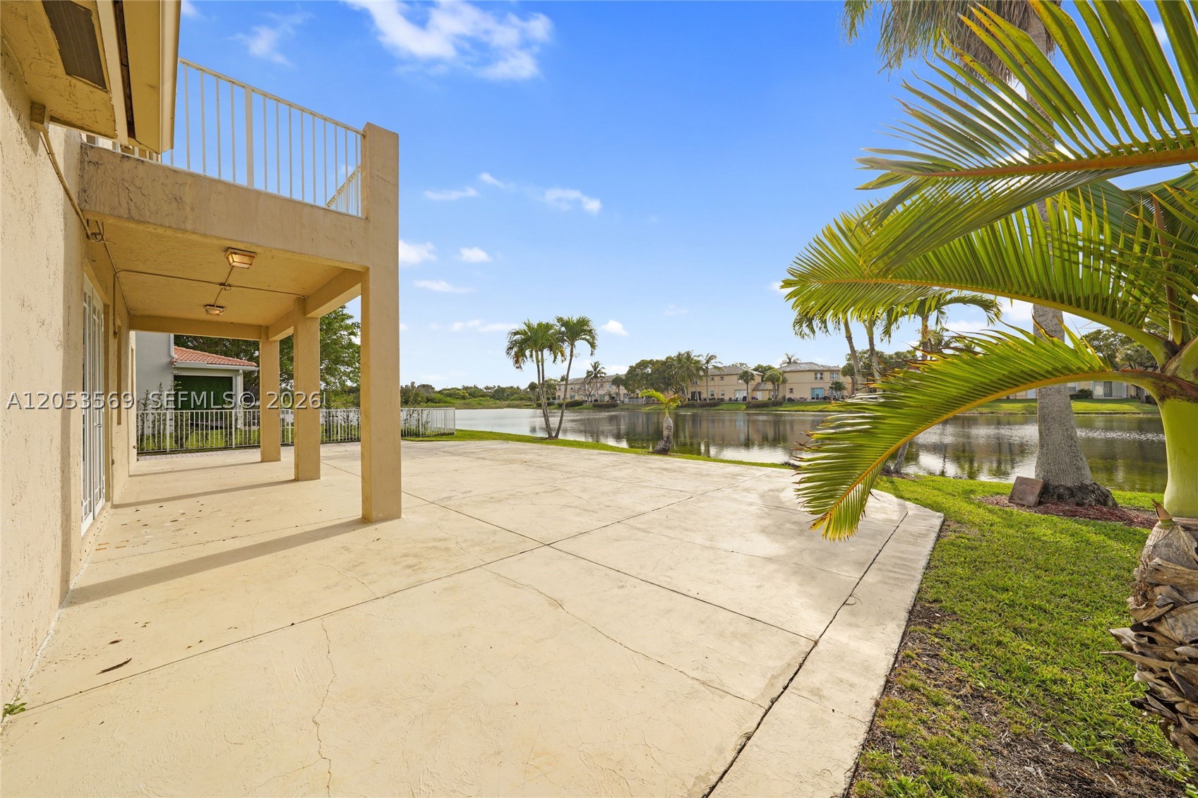 PEMBROKE ISLES IV - Residential