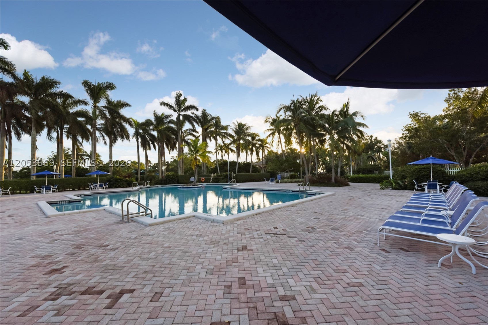 PEMBROKE ISLES IV - Residential