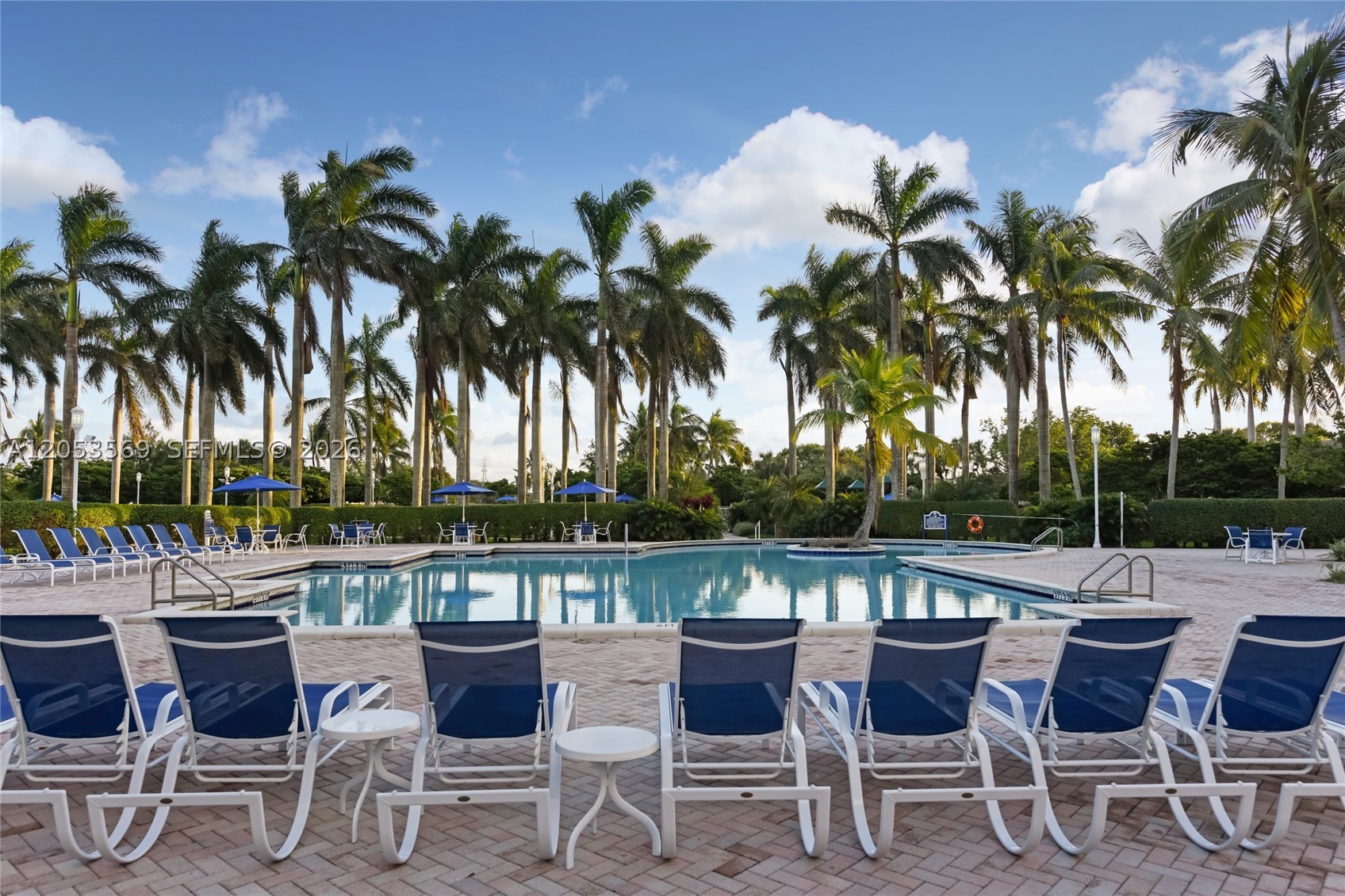 PEMBROKE ISLES IV - Residential