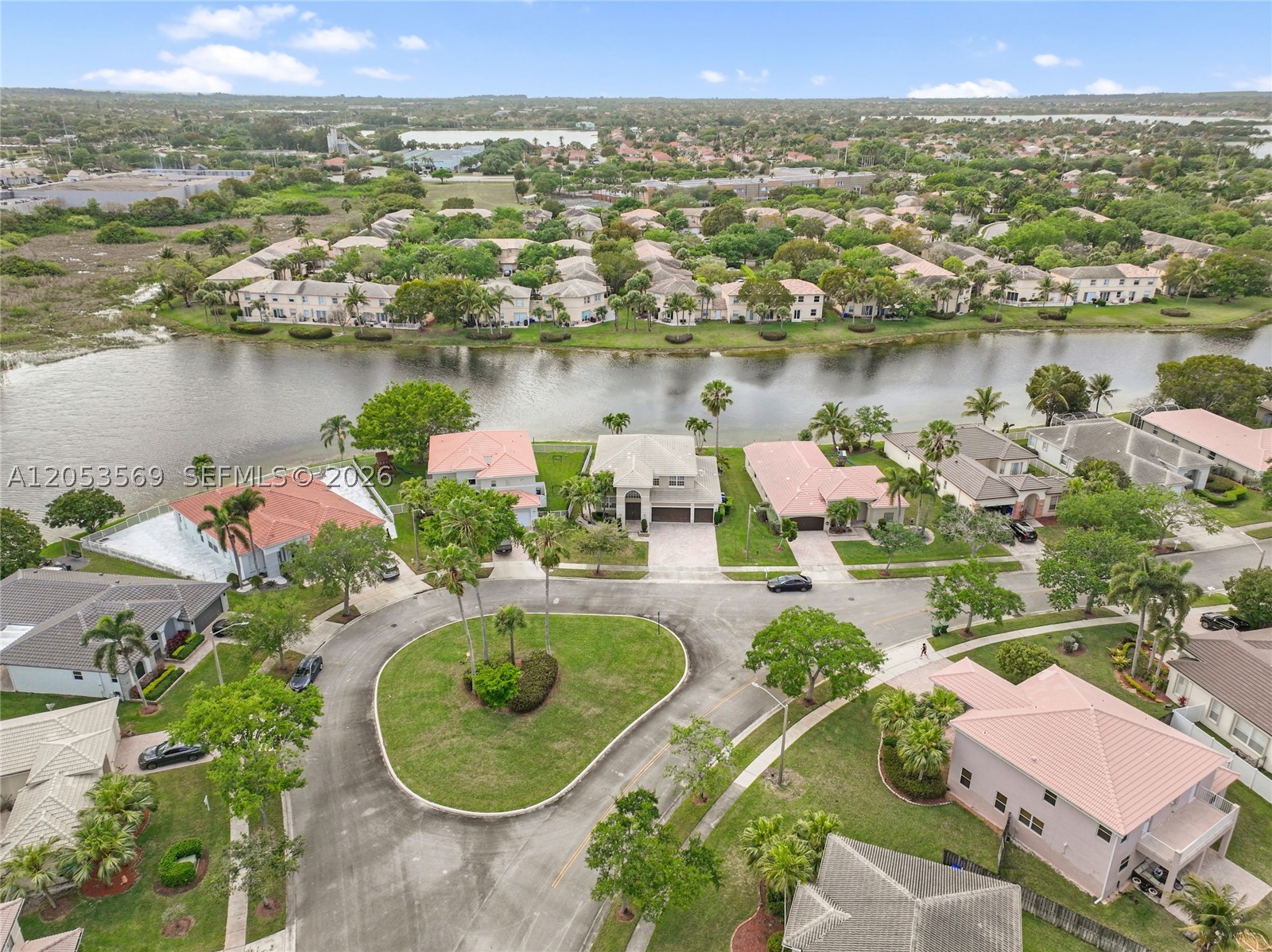 PEMBROKE ISLES IV - Residential