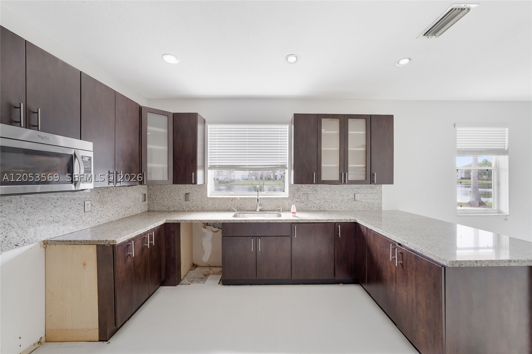 PEMBROKE ISLES IV - Residential