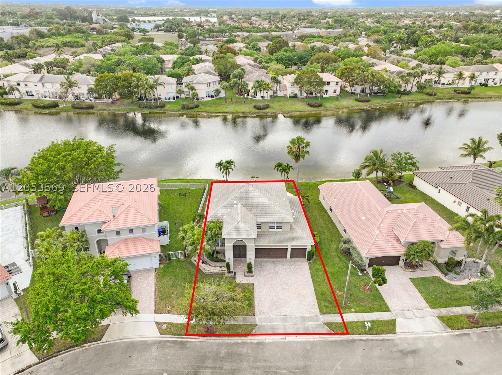 PEMBROKE ISLES IV - Residential