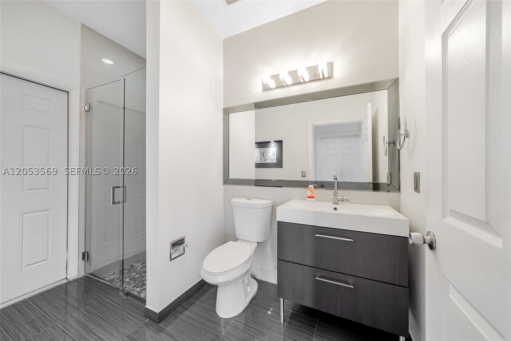 PEMBROKE ISLES IV - Residential