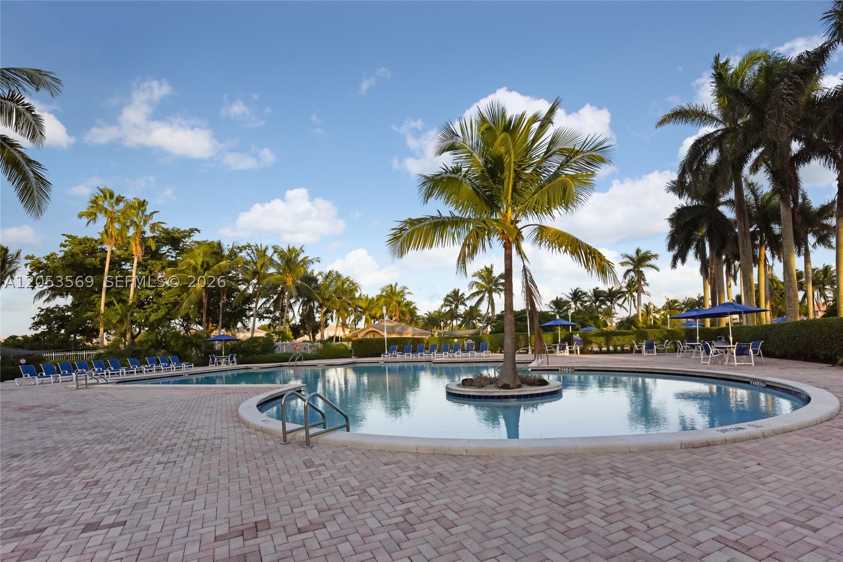 PEMBROKE ISLES IV - Residential