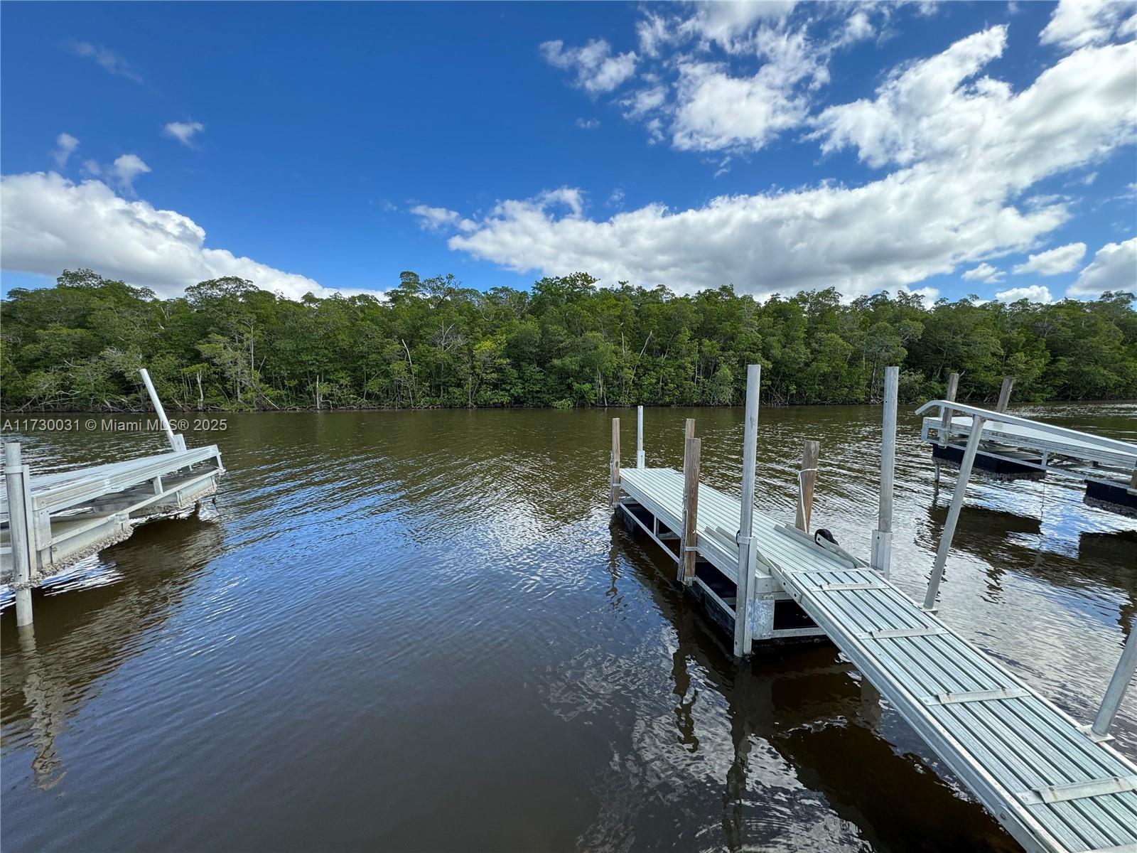 FISHERMANS COVE OF COLLIER - Residential