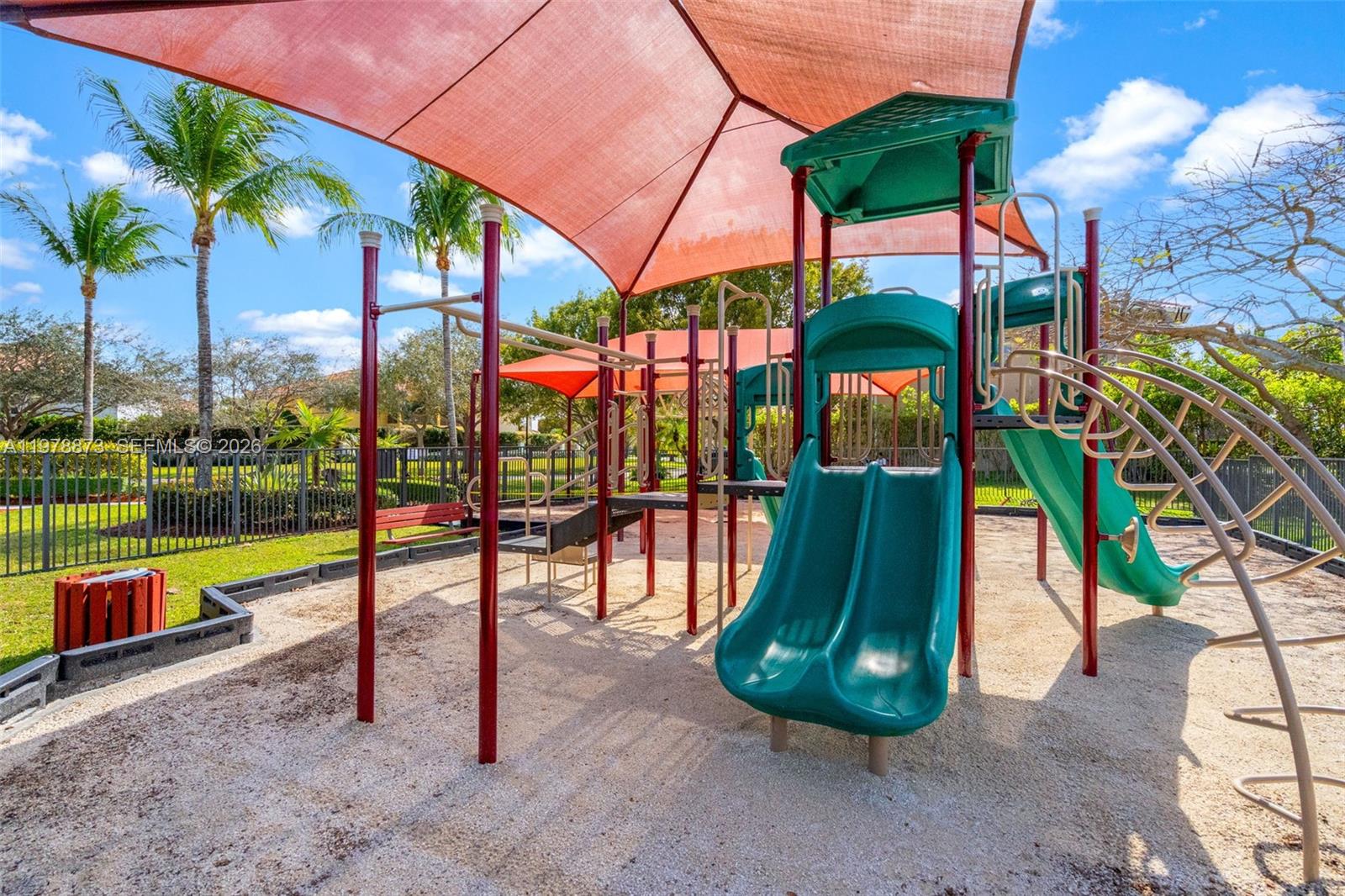 CUTLER CAY - Residential